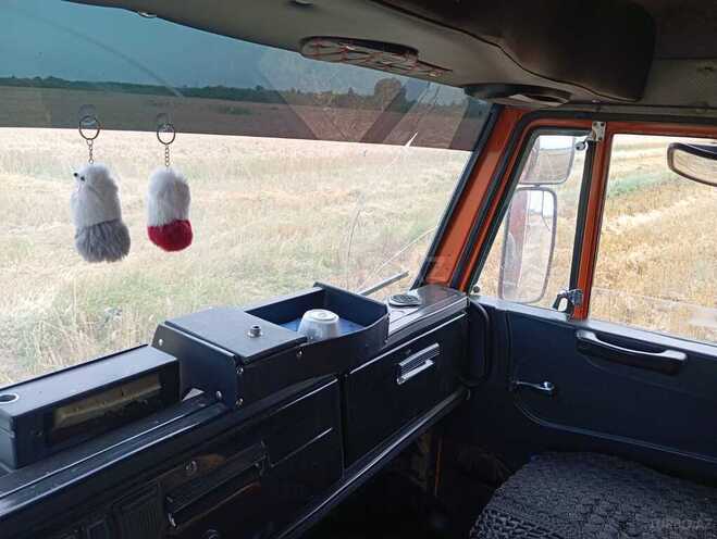 KamAz 6520 2008, 250,000 km - 11.0 l - Saatlı