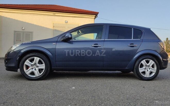 Opel Astra 2009, 239,000 km - 1.4 l - Bərdə
