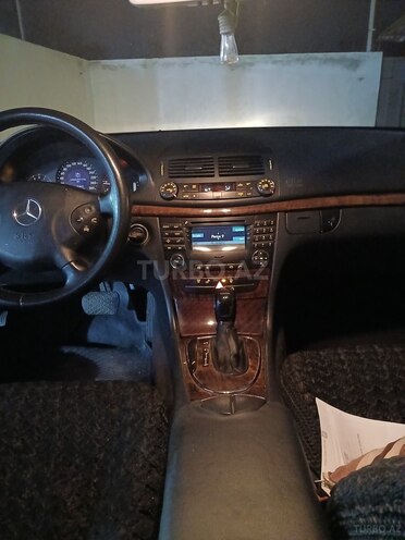 Mercedes E 220 d 2003, 360,000 km - 2.2 l - Tovuz