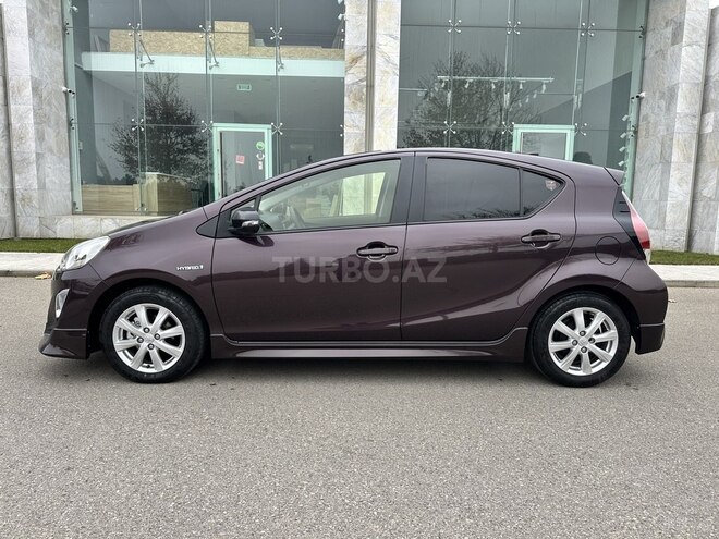 Toyota Aqua 2015, 65,600 km - 1.5 l - Bakı