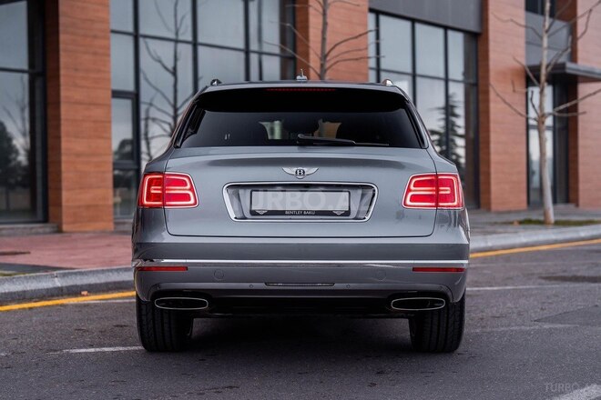 Bentley Bentayga 2016, 30,000 km - 6.0 l - Bakı