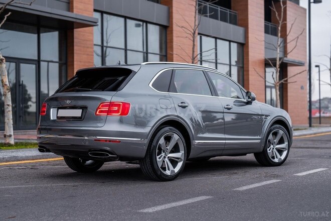 Bentley Bentayga 2016, 30,000 km - 6.0 l - Bakı