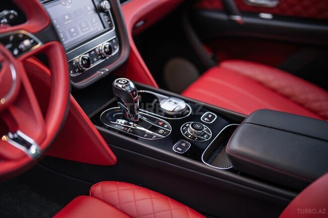 Bentley Bentayga 2016, 30,000 km - 6.0 l - Bakı