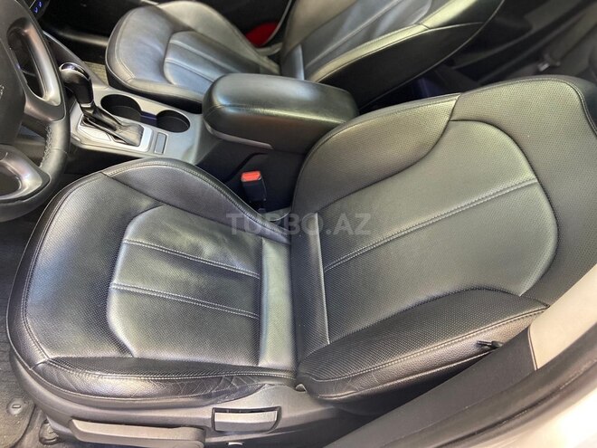 Hyundai ix35 2015, 141,000 km - 2.0 л - Bakı