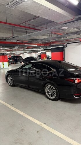 Lexus ES 300h 2023, 61,000 km - 2.5 l - Bakı