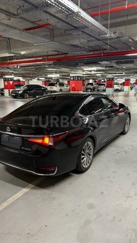 Lexus ES 300h 2023, 61,000 km - 2.5 l - Bakı