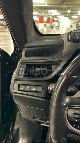Lexus ES 300h 2023, 61,000 km - 2.5 l - Bakı