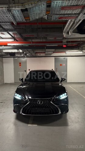 Lexus ES 300h 2023, 61,000 km - 2.5 l - Bakı