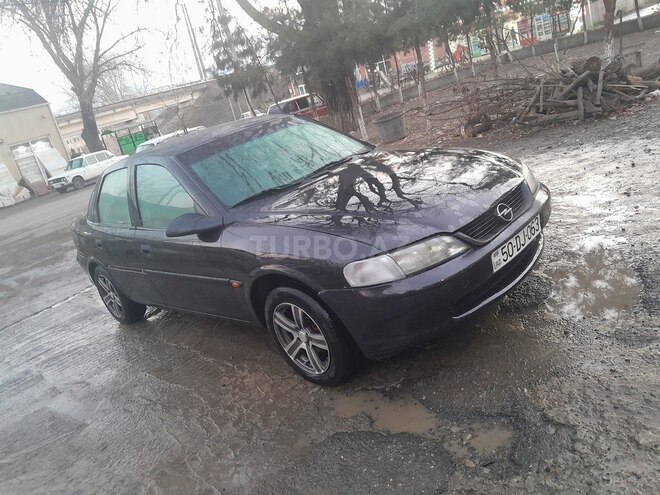 Opel Vectra 1997, 275,432 km - 1.6 л - Qazax
