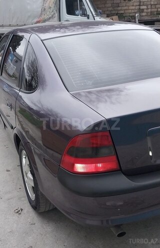 Opel Vectra 1996, 220,000 km - 1.8 л - Bakı