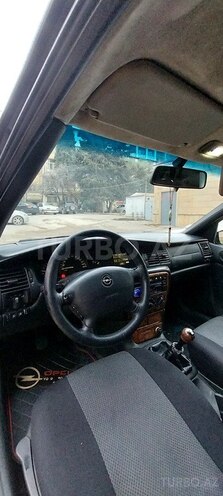 Opel Vectra 1996, 220,000 km - 1.8 л - Bakı