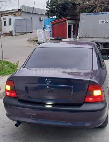 Opel Vectra 1996, 220,000 km - 1.8 л - Bakı