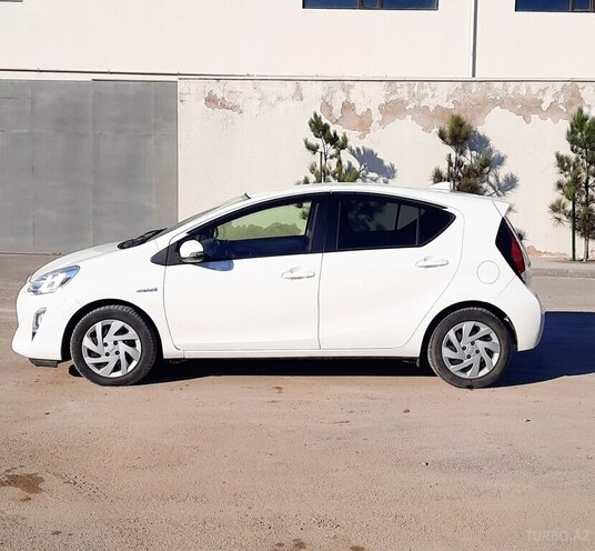 Toyota Aqua 2017, 33,000 km - 1.5 l - Bakı