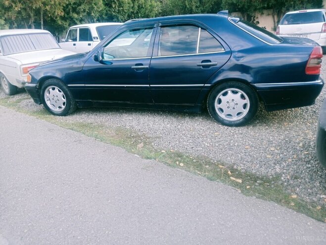 Mercedes C 200 1995, 350,009 km - 2.0 l - Quba