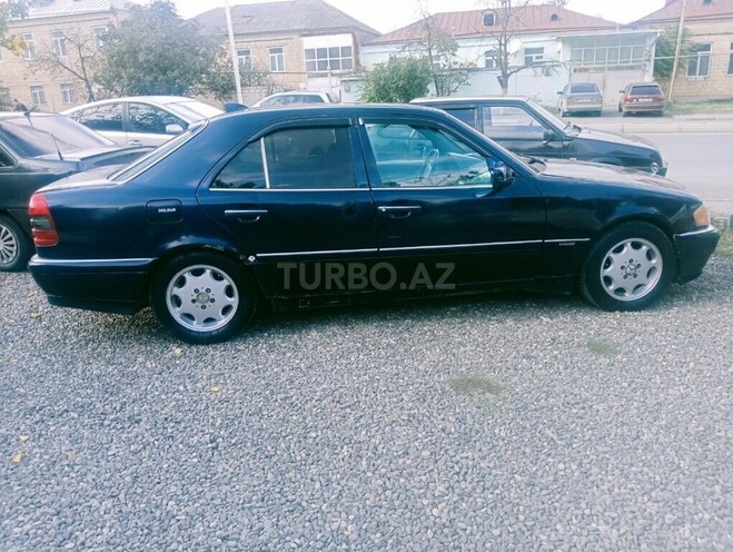 Mercedes C 200 1995, 350,009 km - 2.0 l - Quba