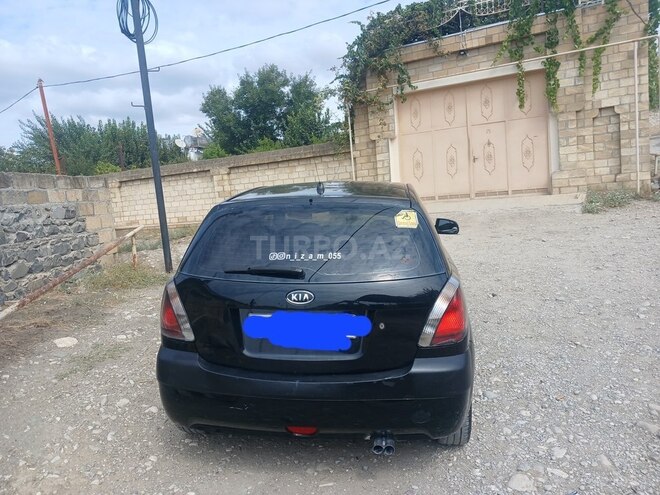Kia Rio 2006, 250,000 km - 1.5 л - Şəki