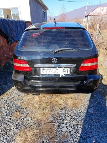 Mercedes B 170 2006, 160,000 km - 1.7 l - Zaqatala