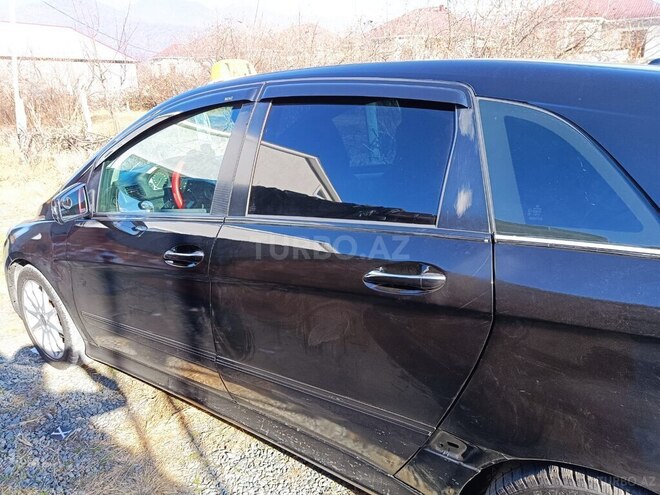 Mercedes B 170 2006, 160,000 km - 1.7 l - Zaqatala