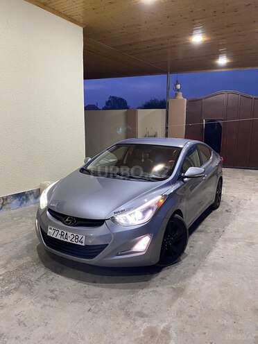 Hyundai Elantra 2015, 135,185 km - 1.8 л - Gəncə