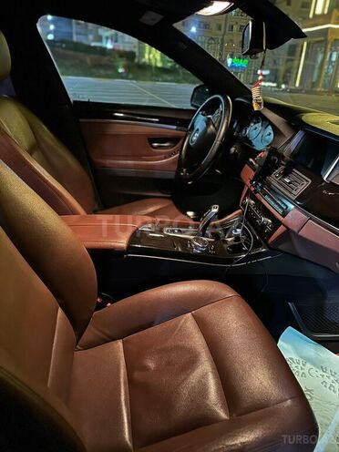 BMW 528 2015, 240,000 km - 2.0 l - Bakı
