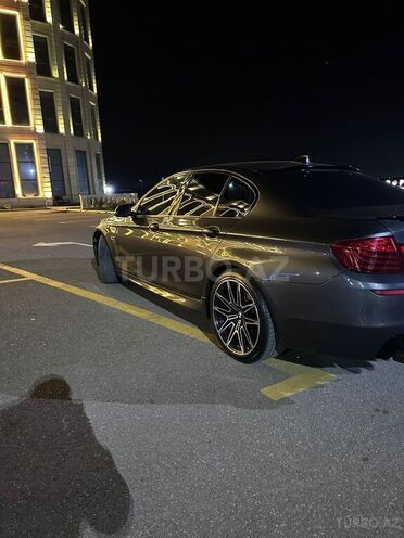 BMW 528 2015, 240,000 km - 2.0 l - Bakı