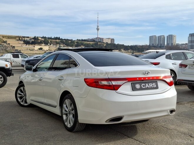 Hyundai Azera-7