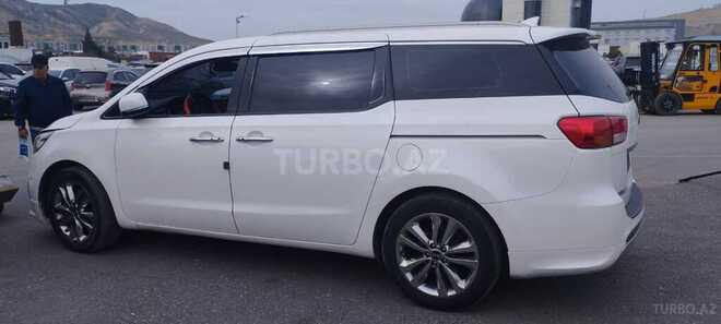 Kia Carnival 2015, 222,000 km - 2.2 l - Bakı