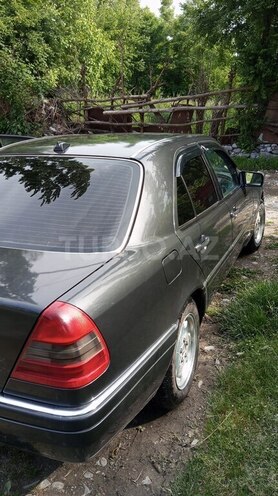 Mercedes C 220 1995, 406,350 km - 2.2 л - Şəki
