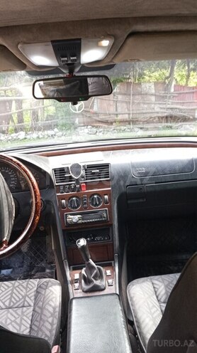 Mercedes C 220 1995, 406,350 km - 2.2 л - Şəki