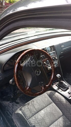 Mercedes C 220 1995, 406,350 km - 2.2 л - Şəki