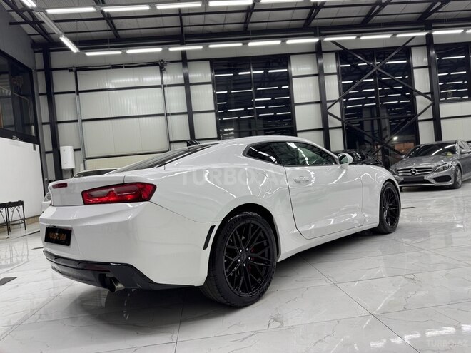 Chevrolet Camaro-11