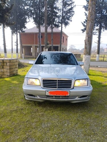 Mercedes C 220 d 2000, 250,000 km - 2.2 l - Lənkəran