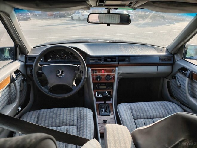 Mercedes E 200 1991, 265,166 km - 2.0 l - Sumqayıt
