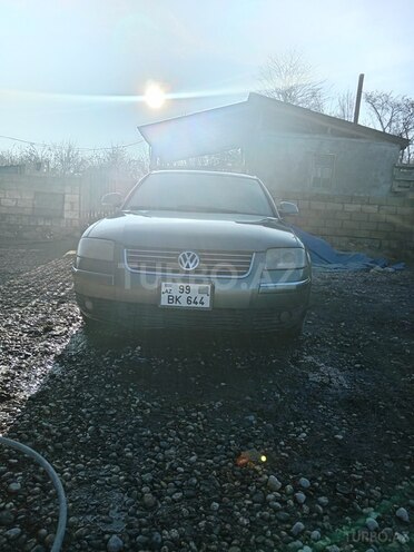 Volkswagen Passat 2003, 250,000 km - 1.8 l - Bakı