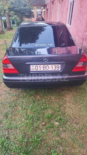 Mercedes C 220 1994, 326,000 km - 2.2 l - Şəki
