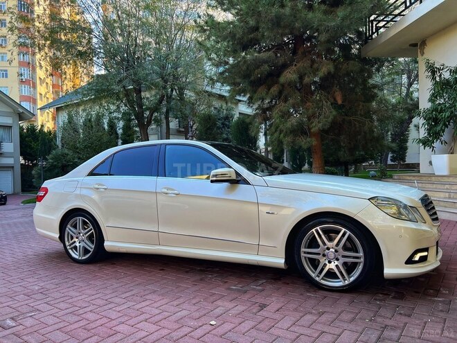 Mercedes E 250 2011, 225,860 km - 1.8 l - Bakı