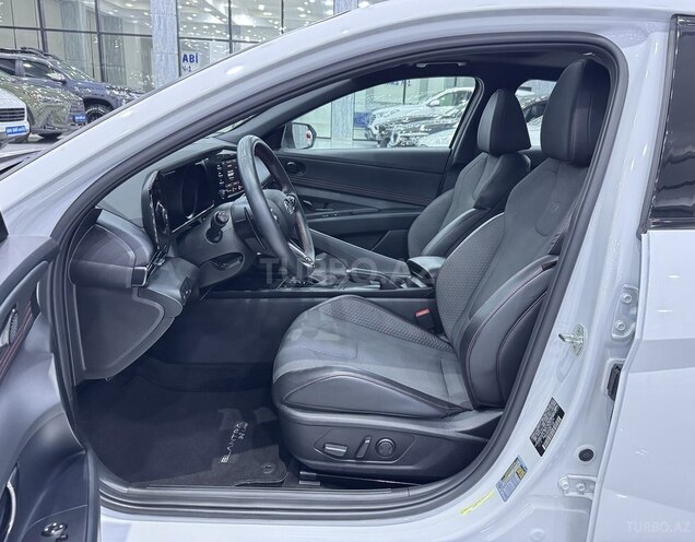 Hyundai Elantra N Line-12