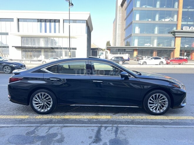 Lexus ES 300h 2024, 0 km - 2.5 l - Bakı