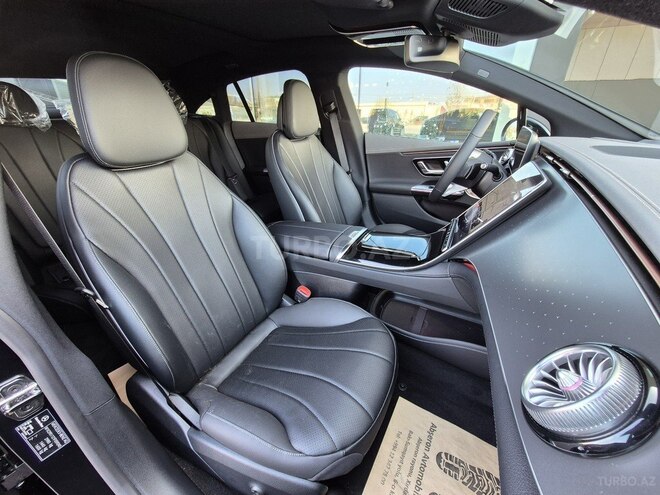 Mercedes EQE 350 4MATIC-11