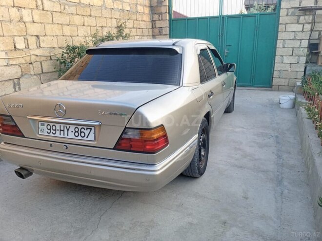 Mercedes E 220 1995, 531,000 km - 2.2 l - Sumqayıt