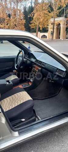 Mercedes E 250 1988, 382,132 km - 2.5 l - Bərdə