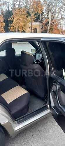 Mercedes E 250 1988, 382,132 km - 2.5 l - Bərdə