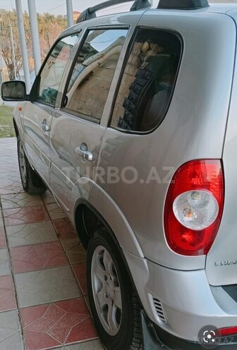Chevrolet Niva 2006, 300,000 km - 1.7 л - Şamaxı