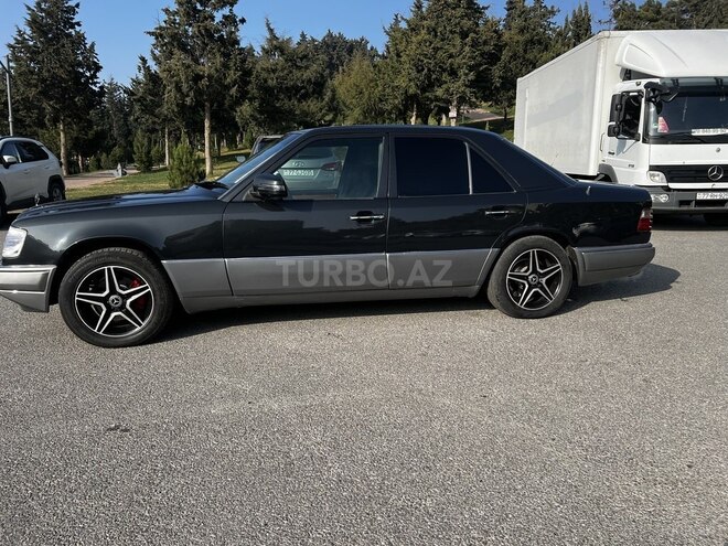 Mercedes E 220 1993, 500,000 km - 2.2 l - Bakı