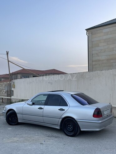 Mercedes C 200 1999, 404,000 km - 2.0 l - Bakı