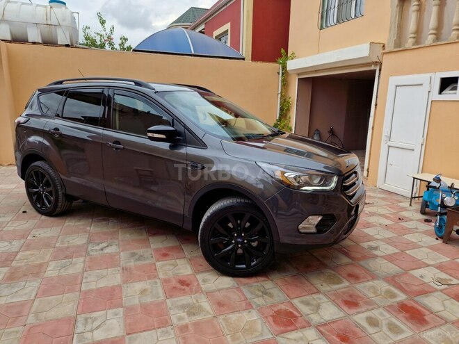 Ford Escape 2017, 123,600 km - 1.5 l - Bakı