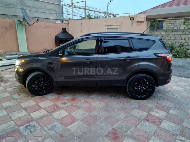 Ford Escape 2017, 123,600 km - 1.5 l - Bakı