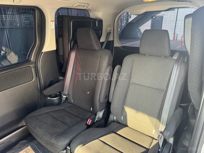 Toyota Noah 2016, 62,000 km - 1.8 l - Bakı