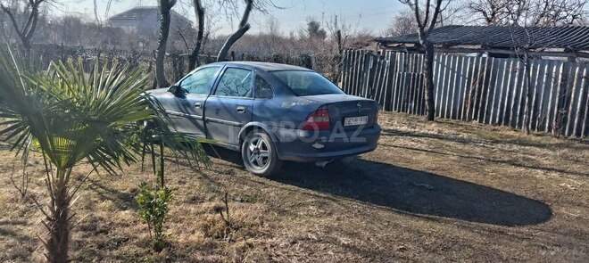 Opel Vectra 1997, 556,656 km - 1.6 l - Zaqatala