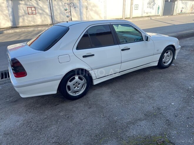 Mercedes C 220 d 1998, 557,000 km - 2.2 л - İsmayıllı